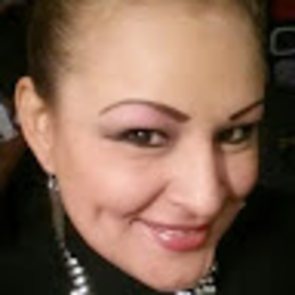 Meet your Posher, Ana b